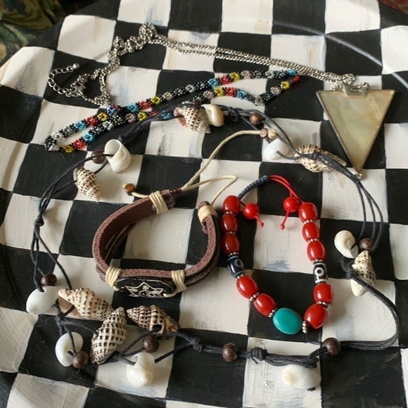 Bag of beach style jewelry - Picture 1 of 7